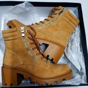 Brand new mid shaft boots